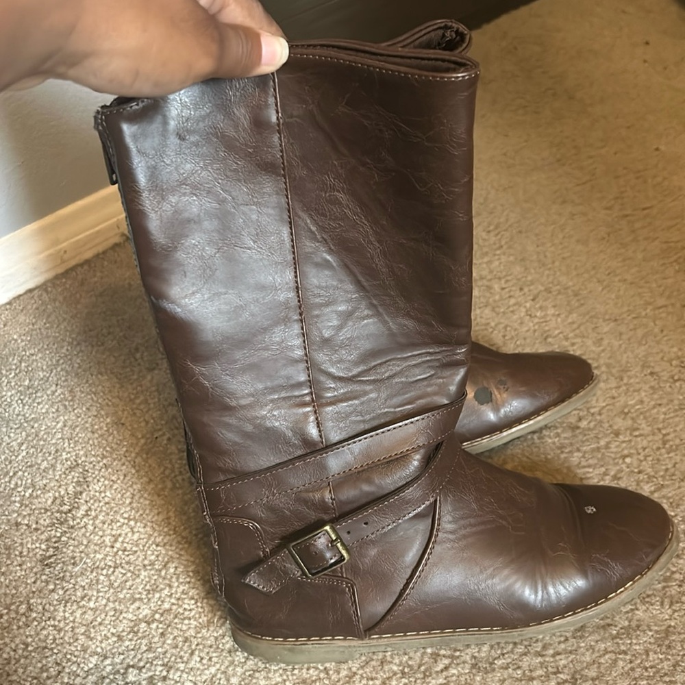 Kids brown boots